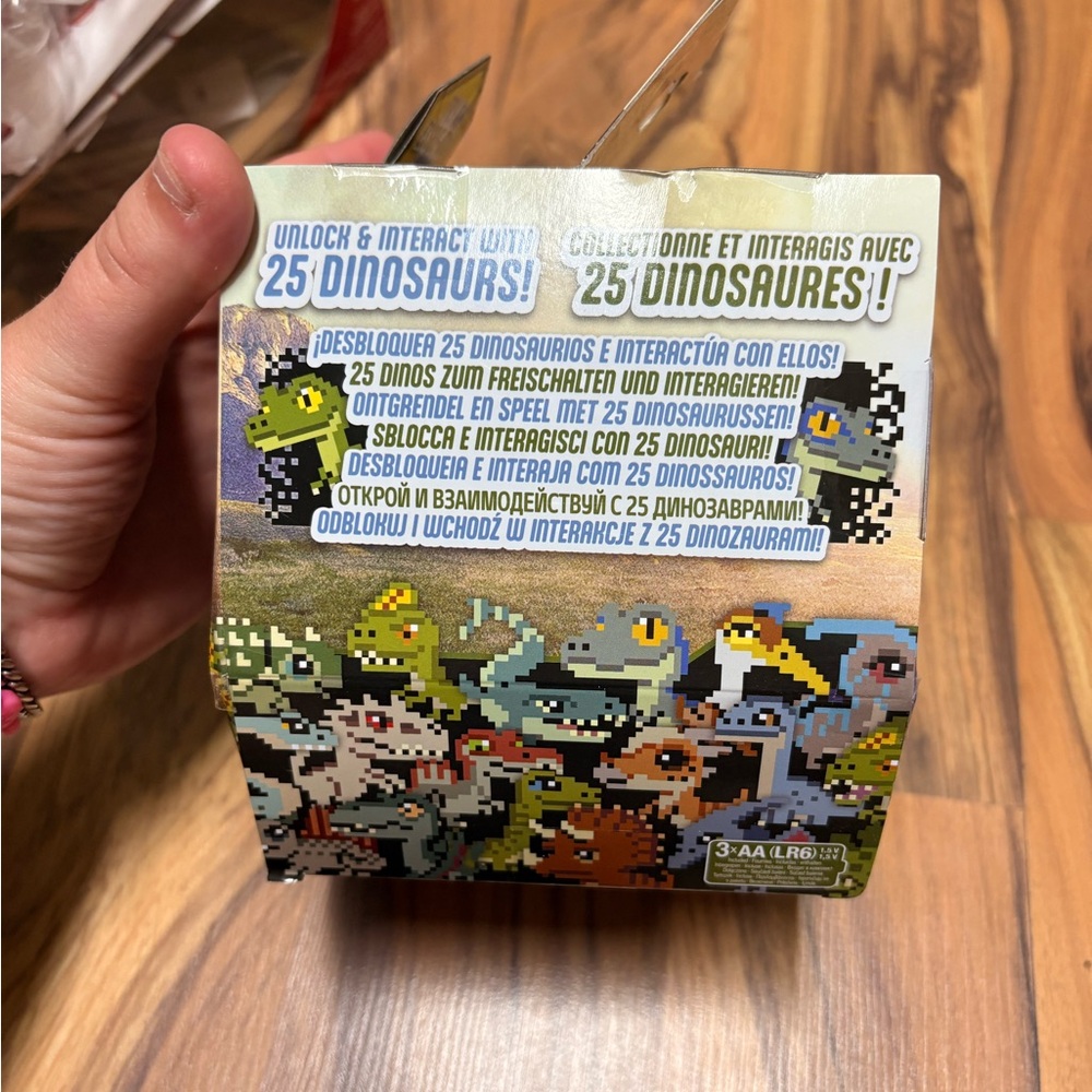 Bitzee Jurassic World edition - Picture 8 of 10